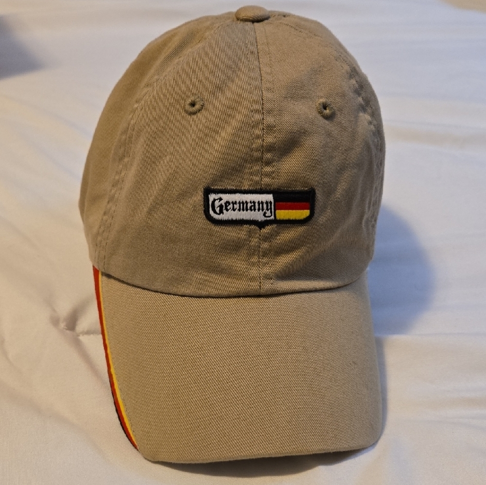 Vintage Disney EPCOT World Showcase Germany Tan Cap - Mint Condition